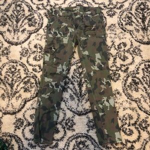 Skinny Camo Cargo Pants